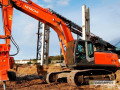 Фото Гусеничный экскаватор с гидромолотом Hitachi ZX330-3