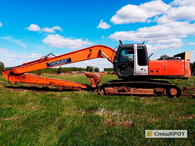 Гусеничный экскаватор с длинной стрелой Hitachi ZX 200 в аренду